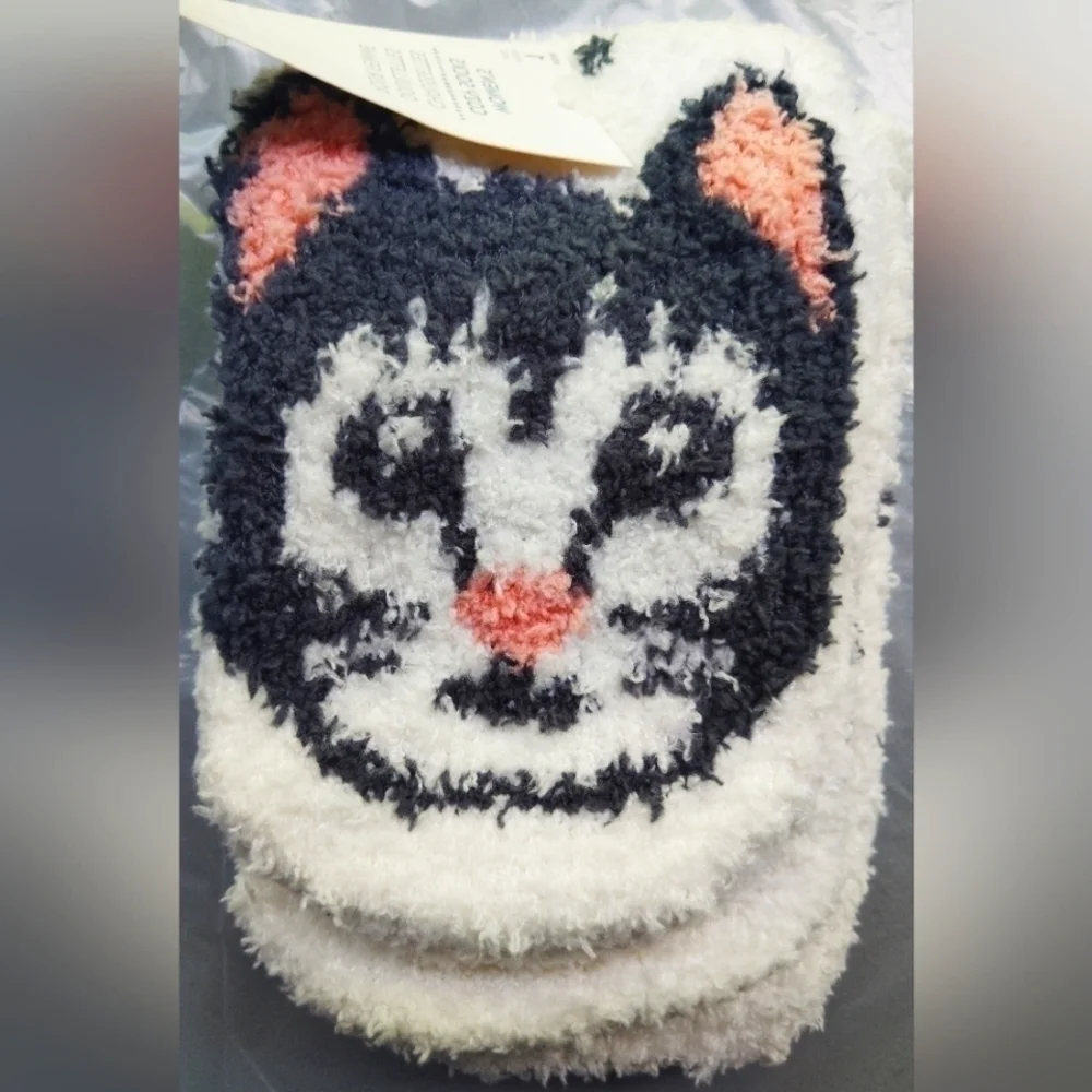 Kitty Face Women's Cozy Socks